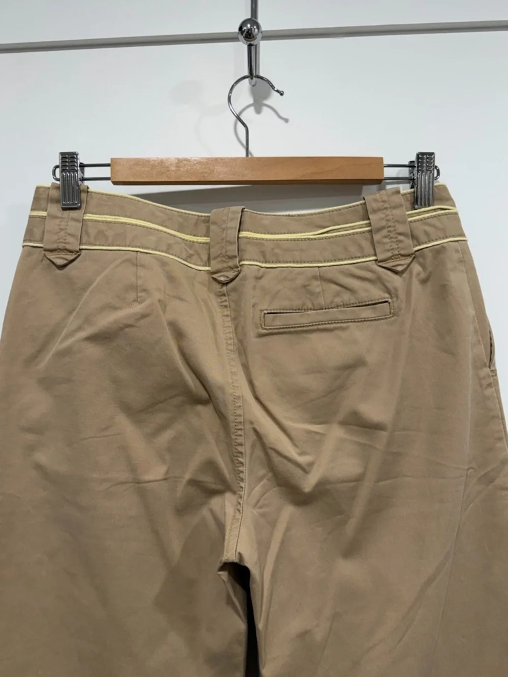 Y2K GAPstrtcWide-Leg Cino in Tan, Nautical Style with Contrasting Yellow Buttons - Picture 9 of 10